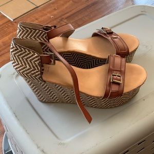 Wedge boutique sandal